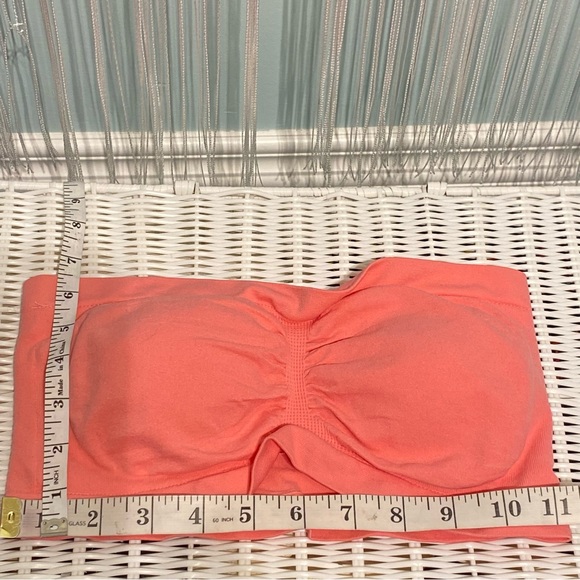 Set of Three Bandeau Bralettes NWT Size Medium - Picture 17 of 17